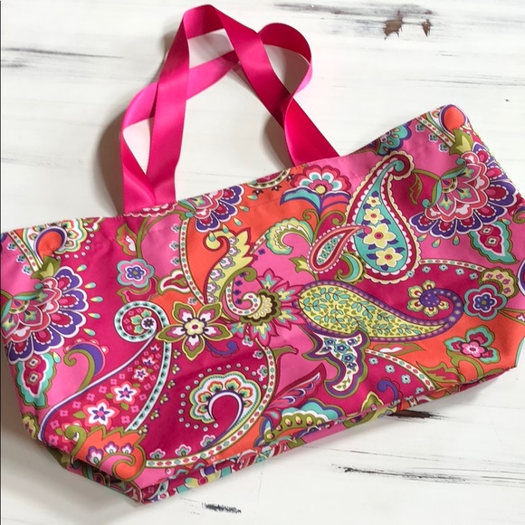 Vera Bradley LARGE FAMILY TOTE BAG - Picture 2 of 6